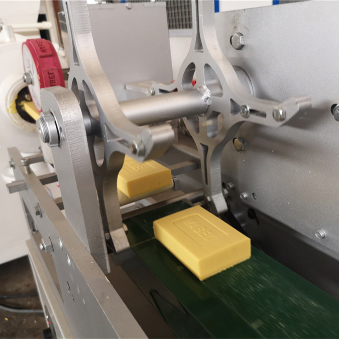 آلة تشكيل الصابون متعددة الوظا - مراجعة Soap Making Machine وسعره