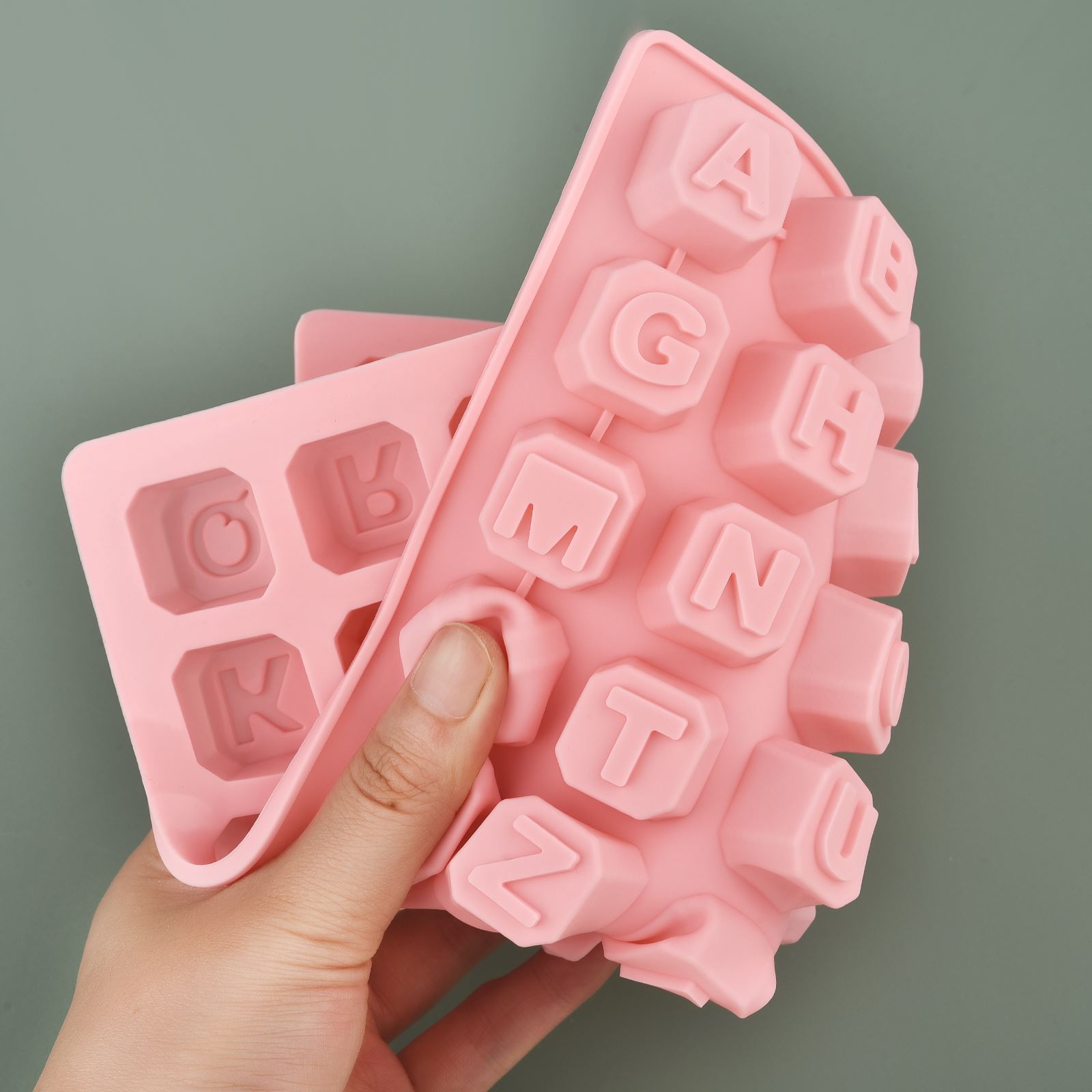 48 حرف الأبجدية Enghish رسالة  - مراجعة Melt Pour Soap Base وسعره